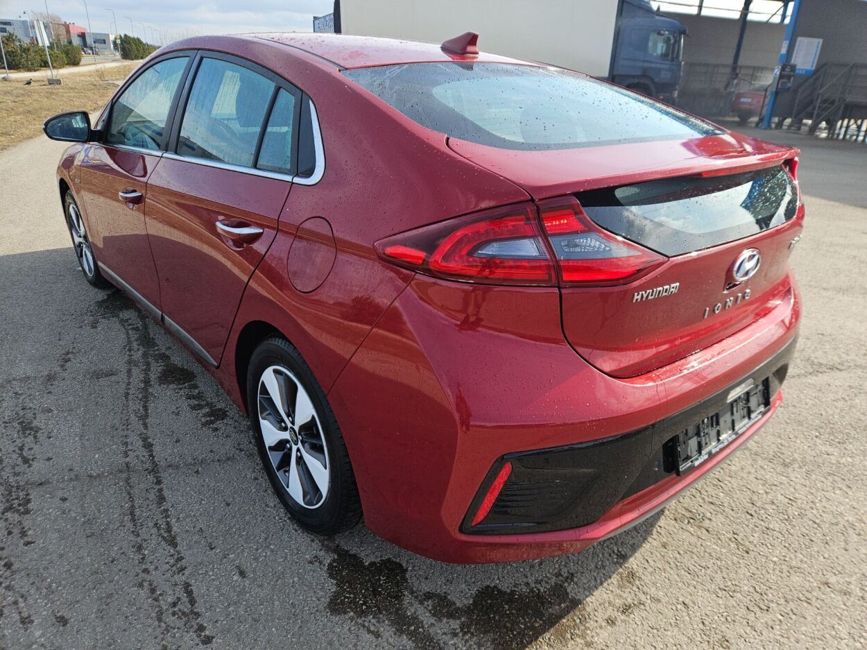 Hyundai Ioniq 2019, photo 4/6