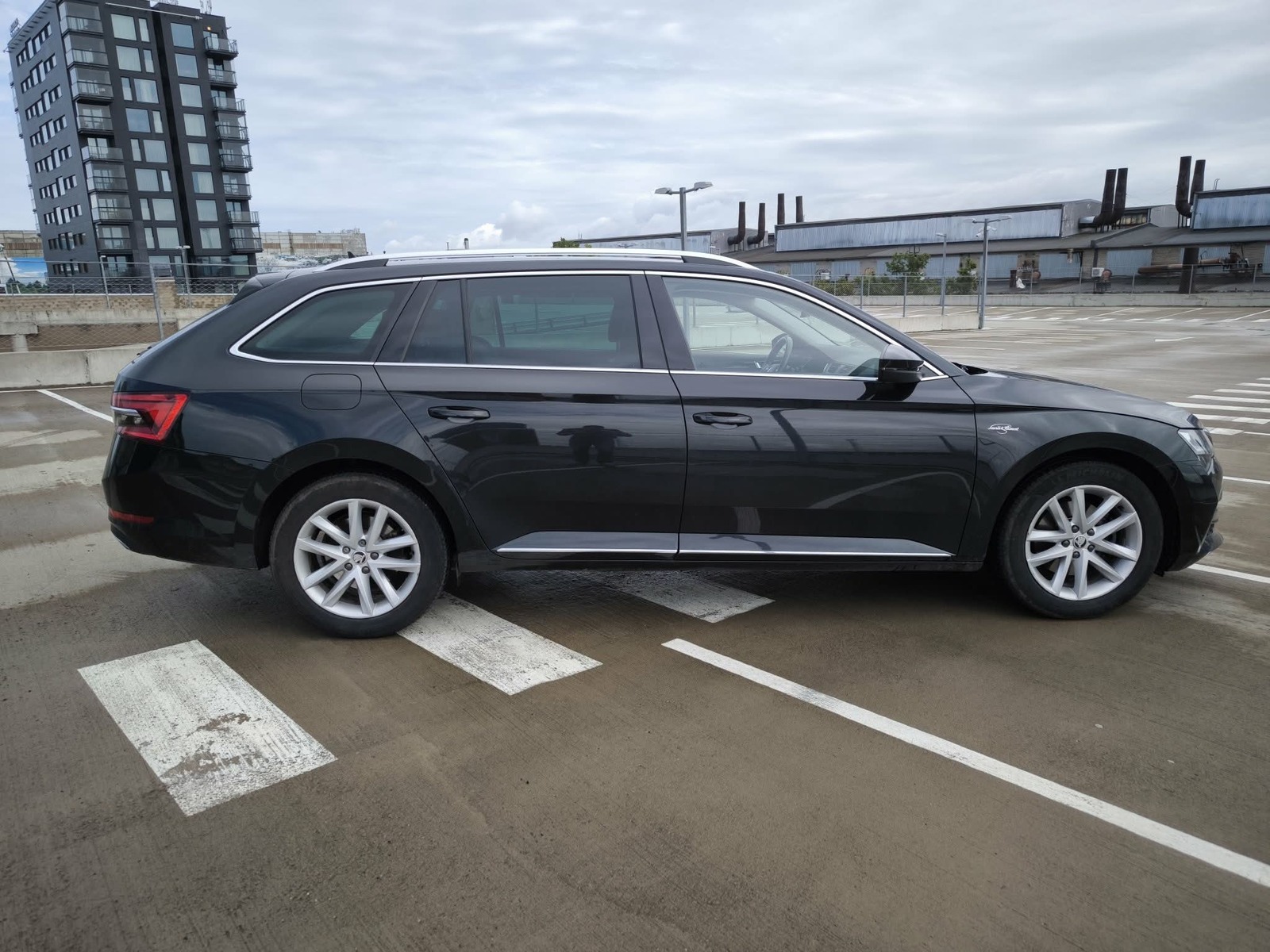Škoda Superb 2021, photo 7/10