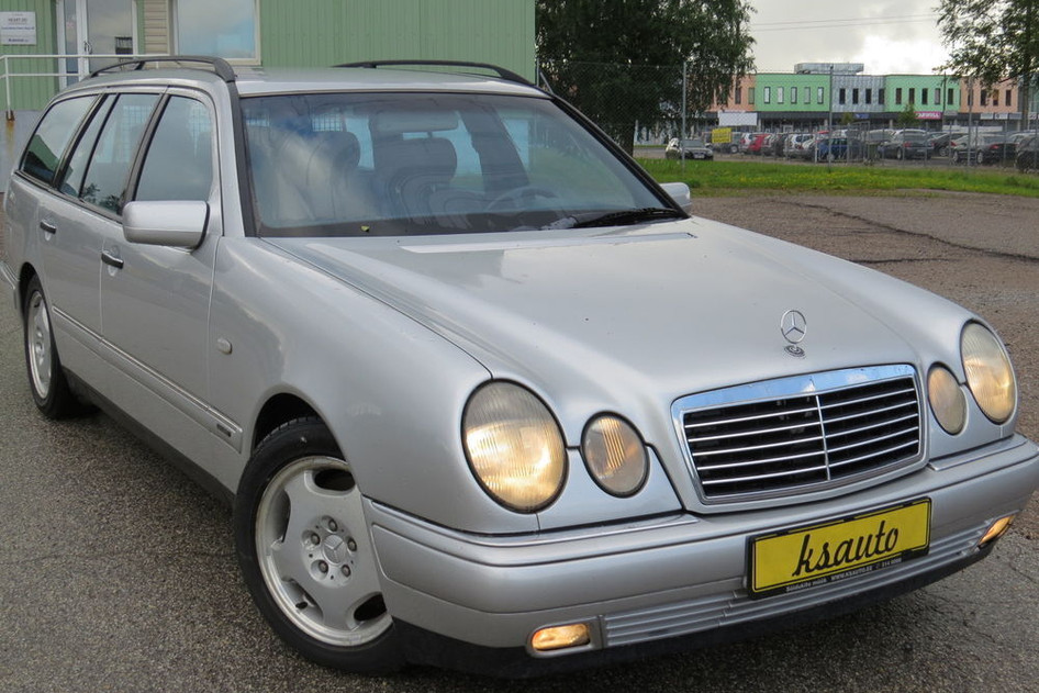 Mercedes-Benz E 200, 1998, бензин, механическая, задний привод