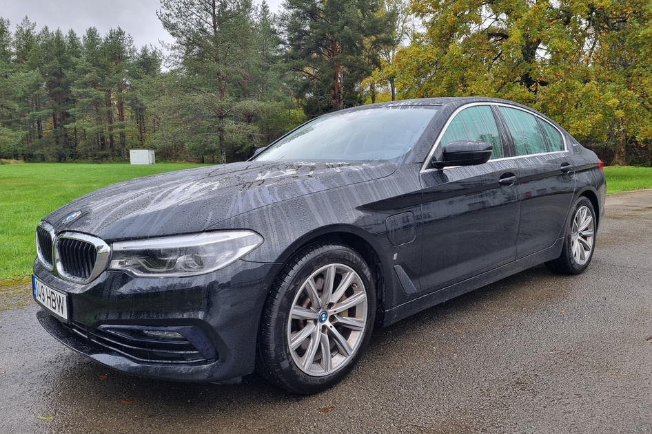 BMW 530, 2018, 2.0, 135 kW, hybrid (petrol/electric), automatic, rear-wheel drive
