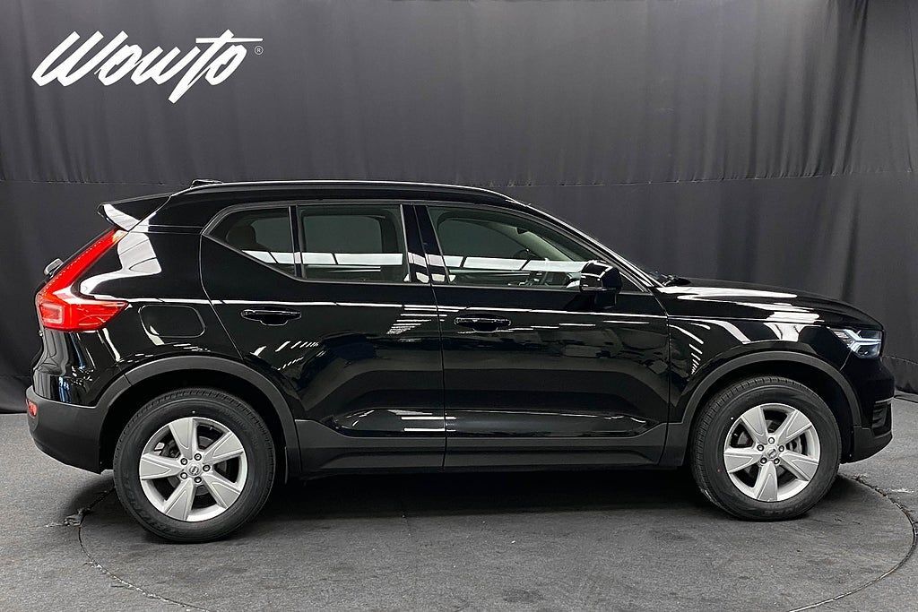 Volvo XC40 2020, photo 3/10