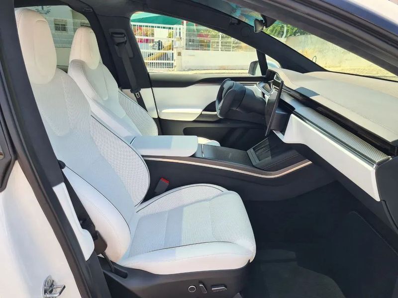 Tesla Model X 2023, photo 4/6