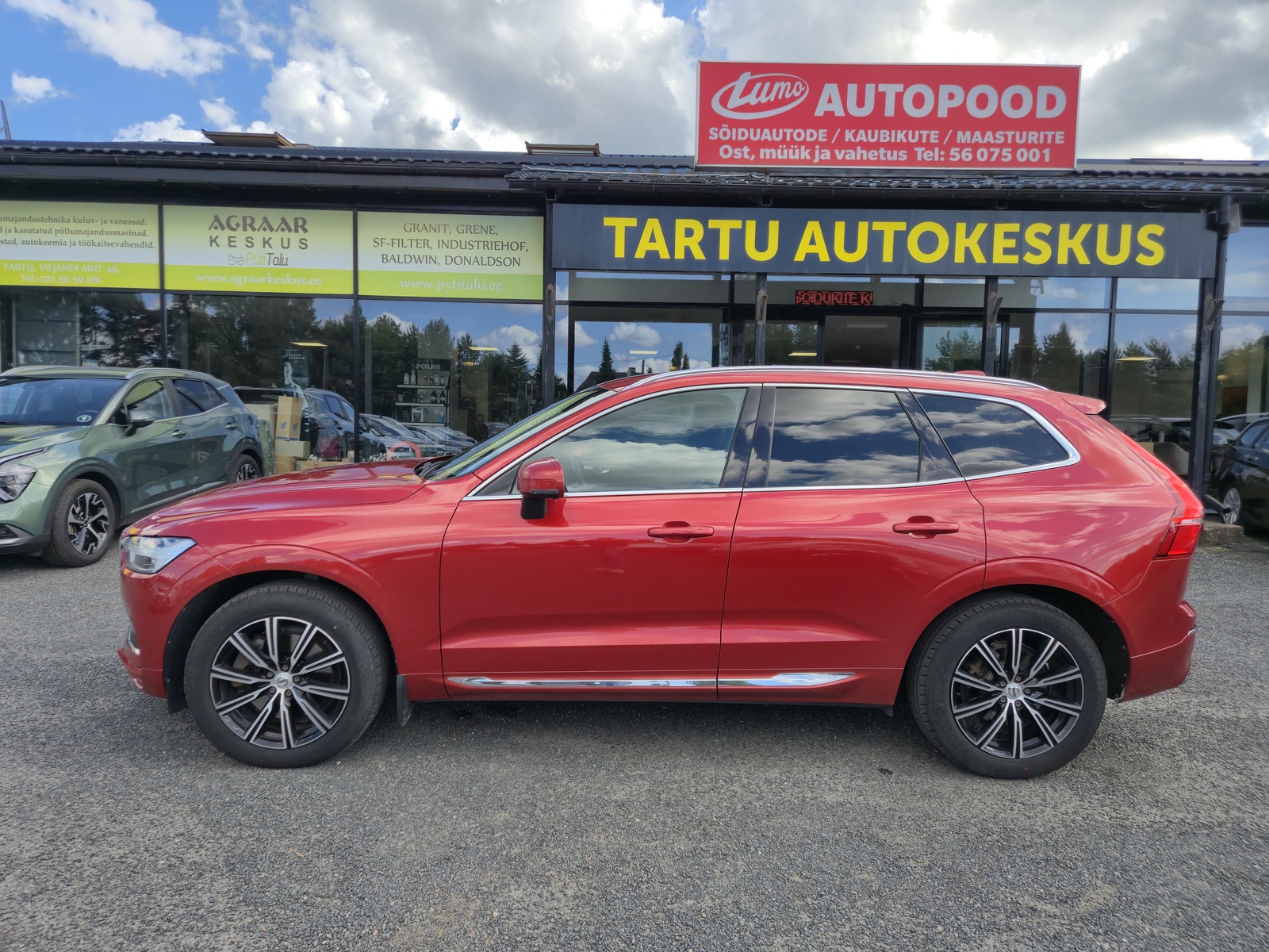 Volvo XC60 2018, photo 6/12