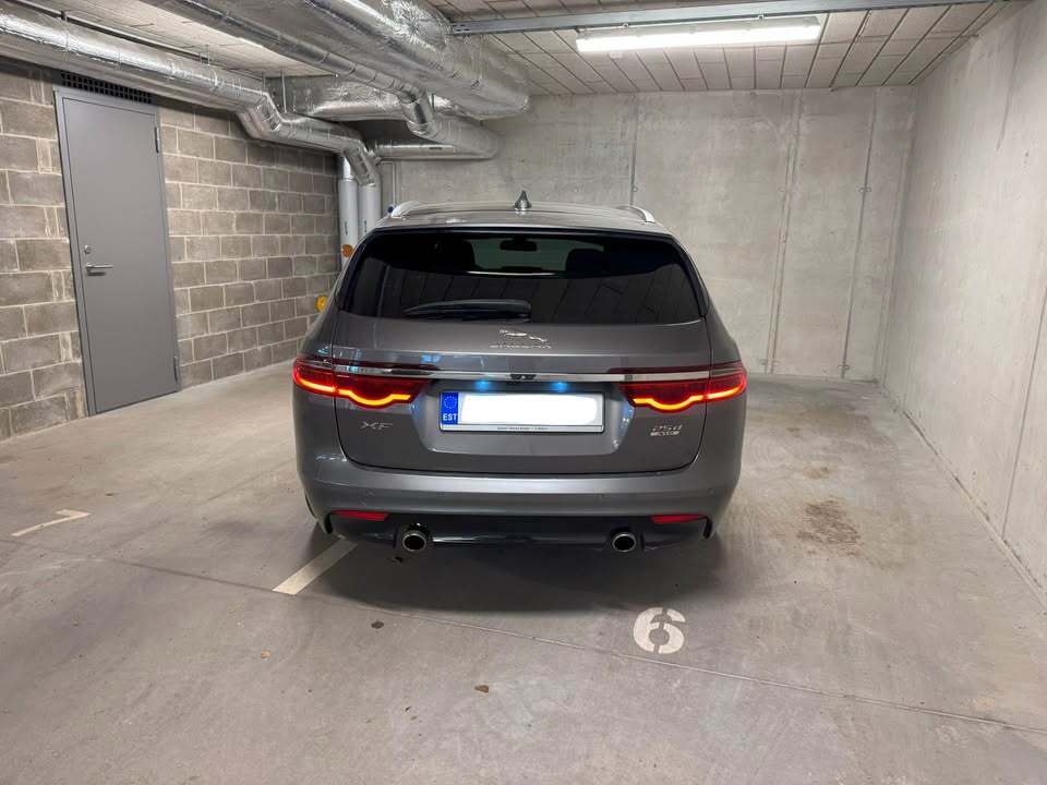 Jaguar XF 2017, photo 5/10