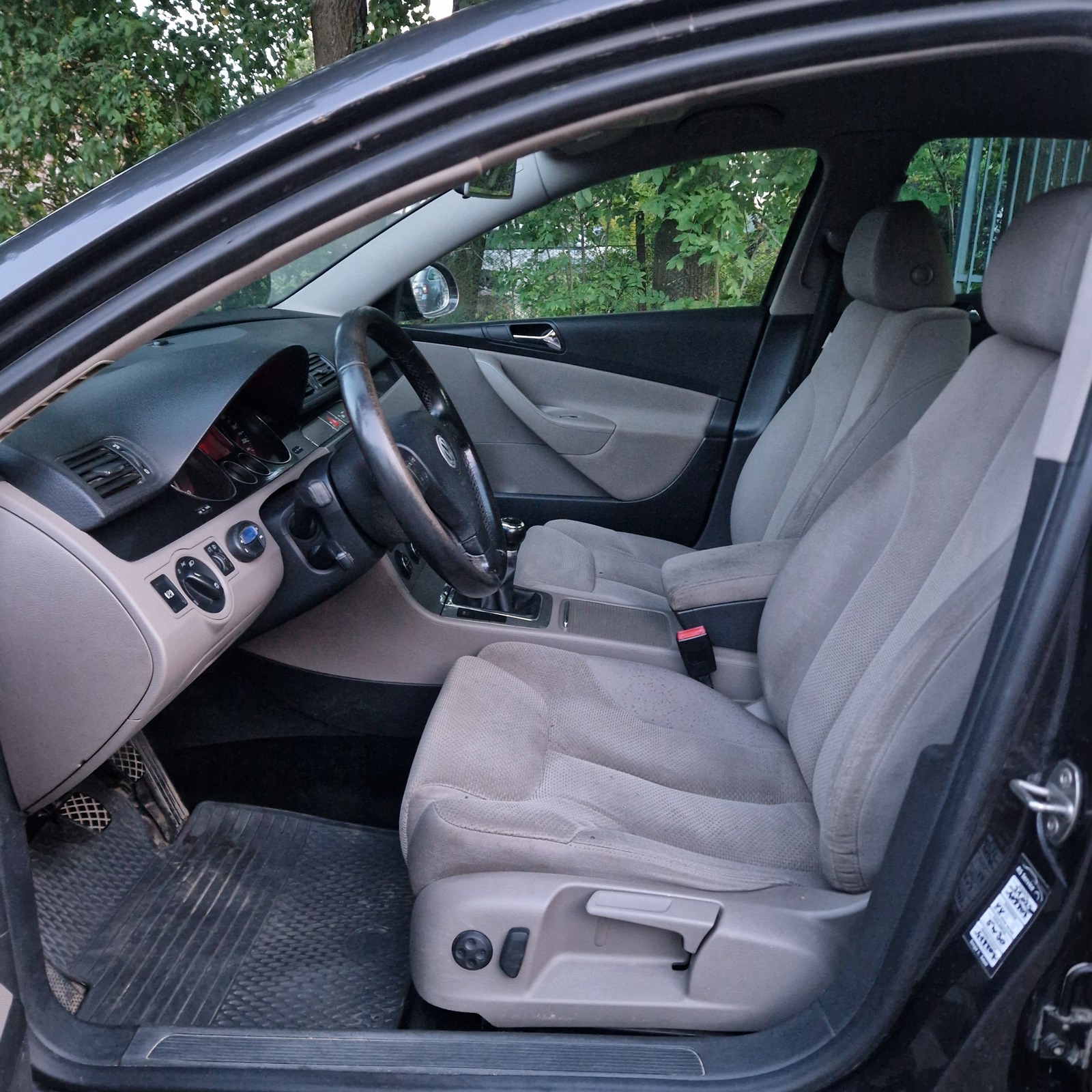 Volkswagen Passat 2006, kuva 3/8