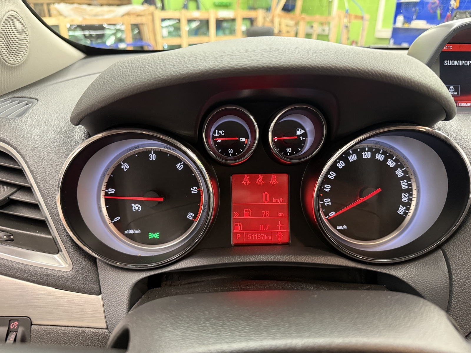 Opel Mokka 2016, photo 7/10