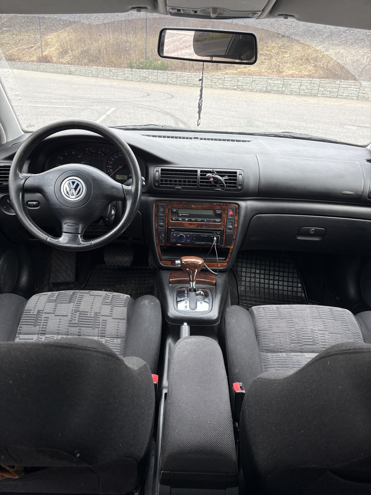 Volkswagen Passat 2.3 110kW