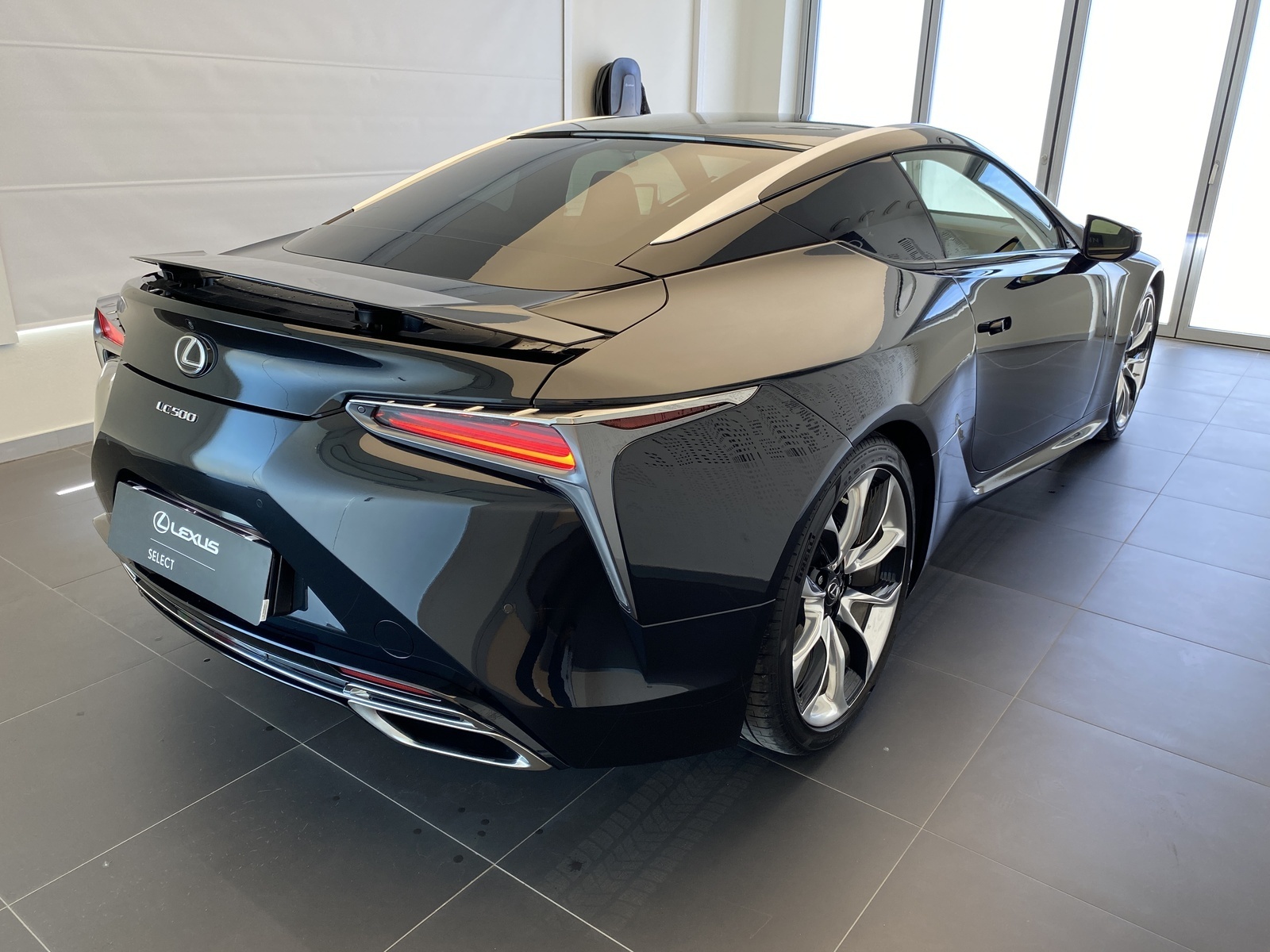 Lexus LC 500 2017, photo 6/16