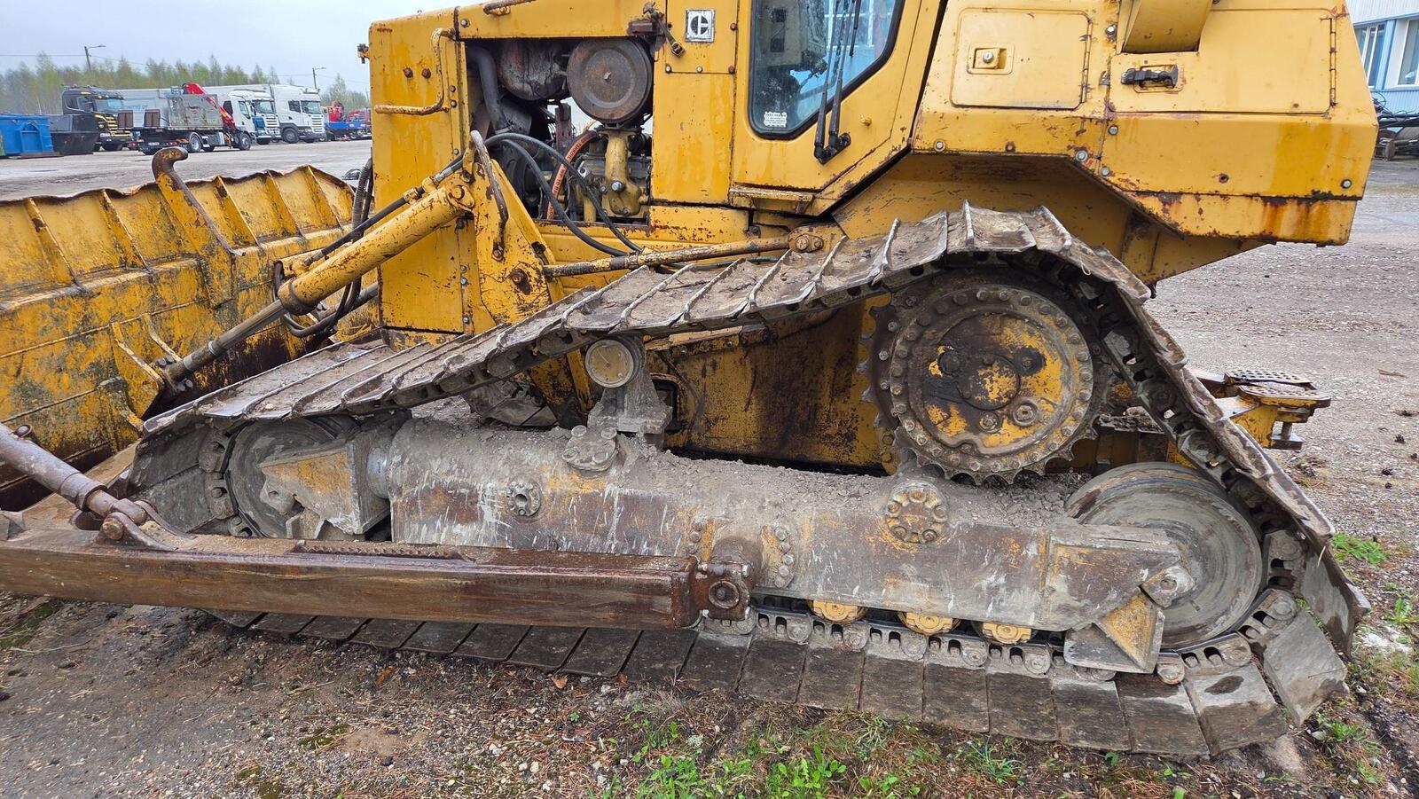Caterpillar D4H, kuva 5/17
