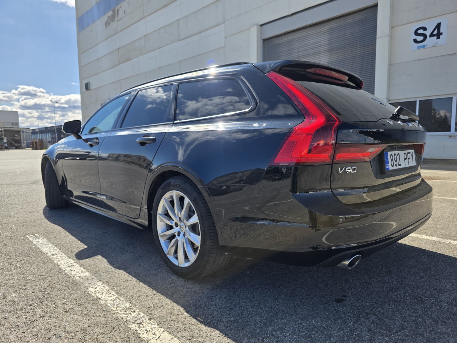 Volvo V90 2019, kuva 5/10