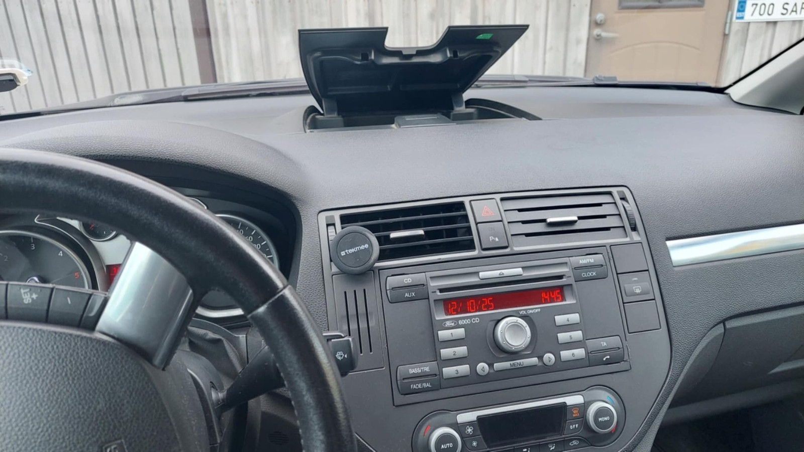 Ford C-Max 2009, photo 6/9