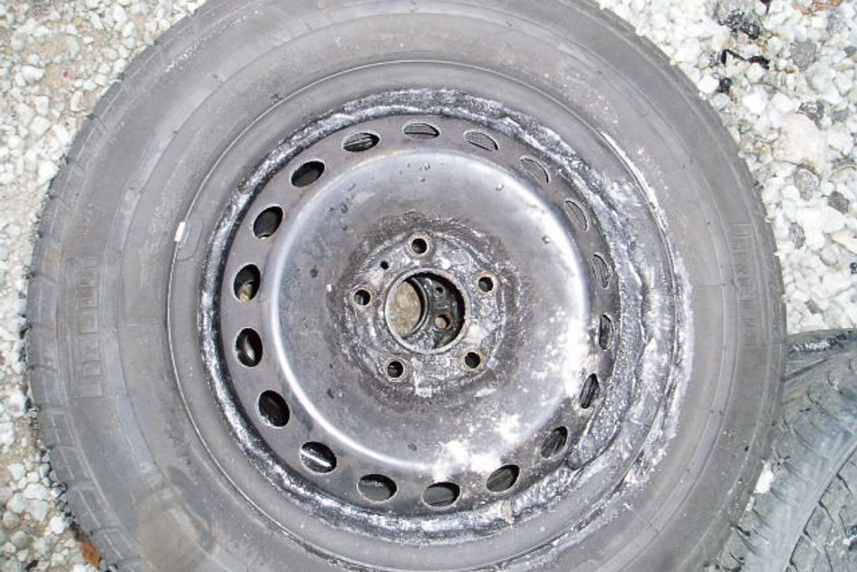 Used alloy wheel+summer tire 205/65R15,