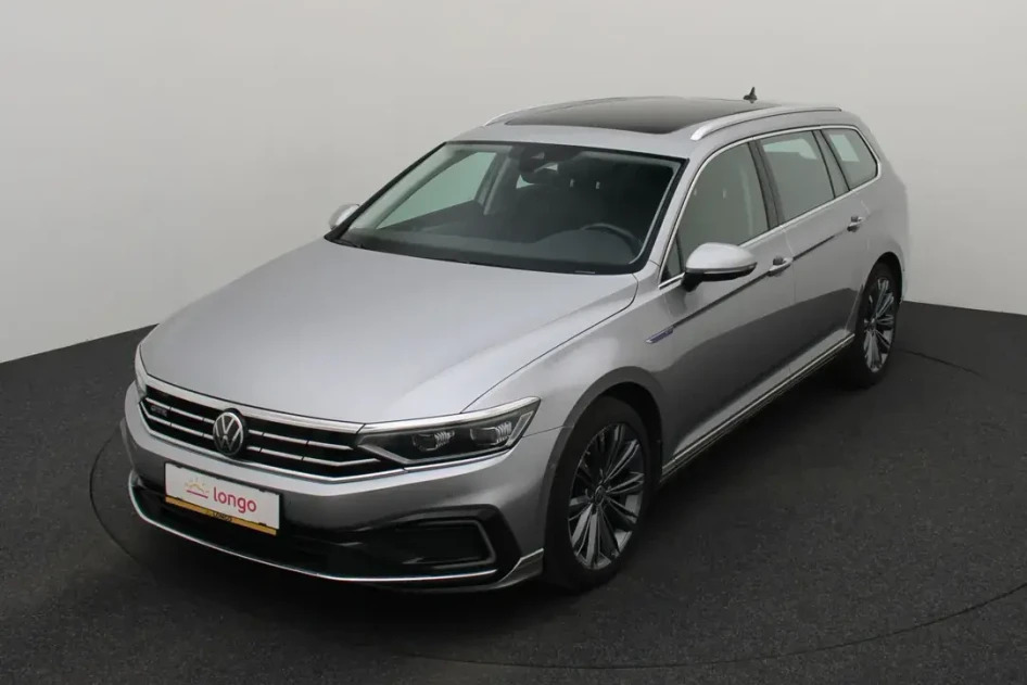 Volkswagen Passat, 2023, 1.4, 160 kW, plug-in hybrid (petrol/electric), automatic, front-wheel drive