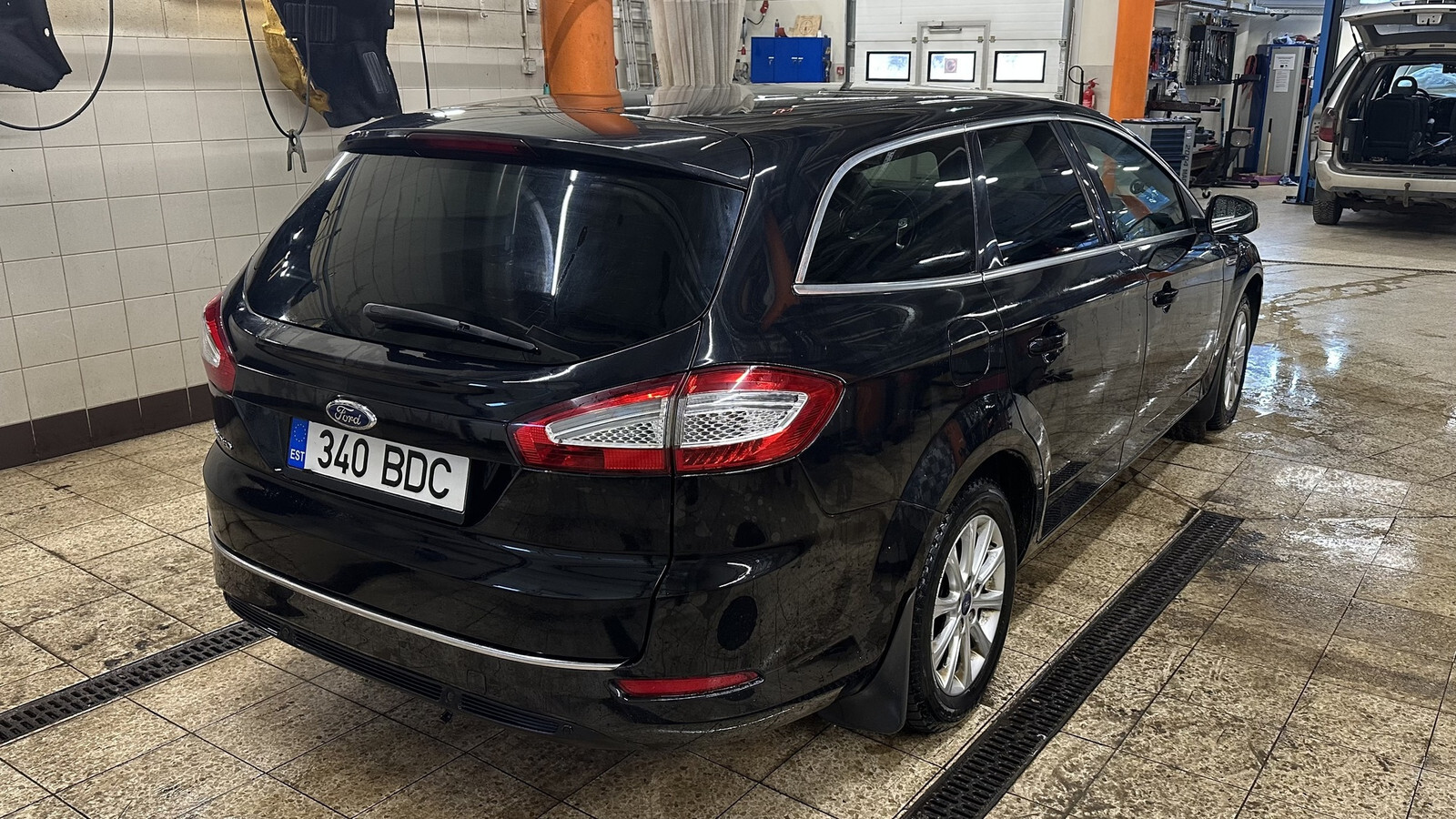Ford Mondeo 2010, photo 4/7