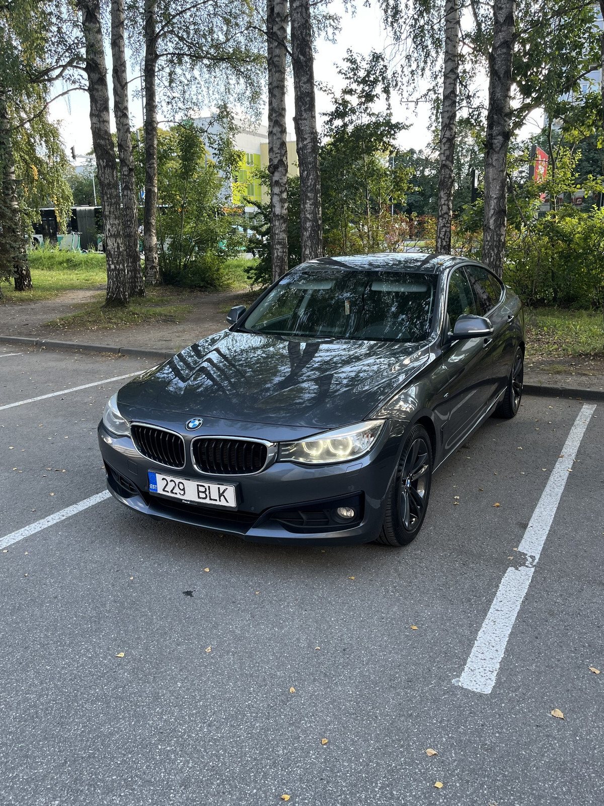 BMW 320
