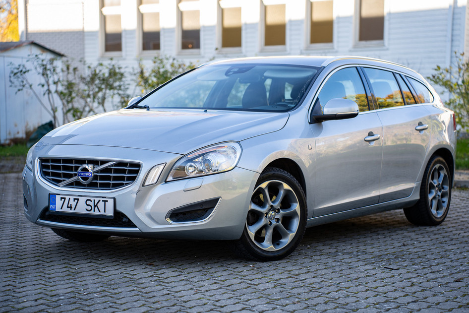 Volvo V60, 2011, 2.0, 120 kW, diisel, automaat, esivedu