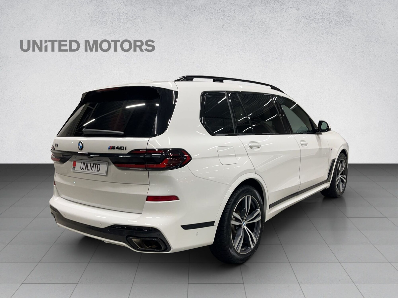 BMW X7 2023, photo 6/19