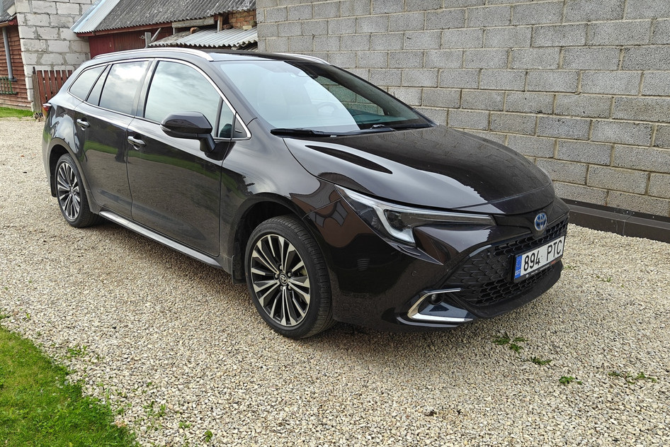 Toyota Corolla, 2024, 1.8, 72 kW, гибрид (бензин/электричество), автомат, передний привод