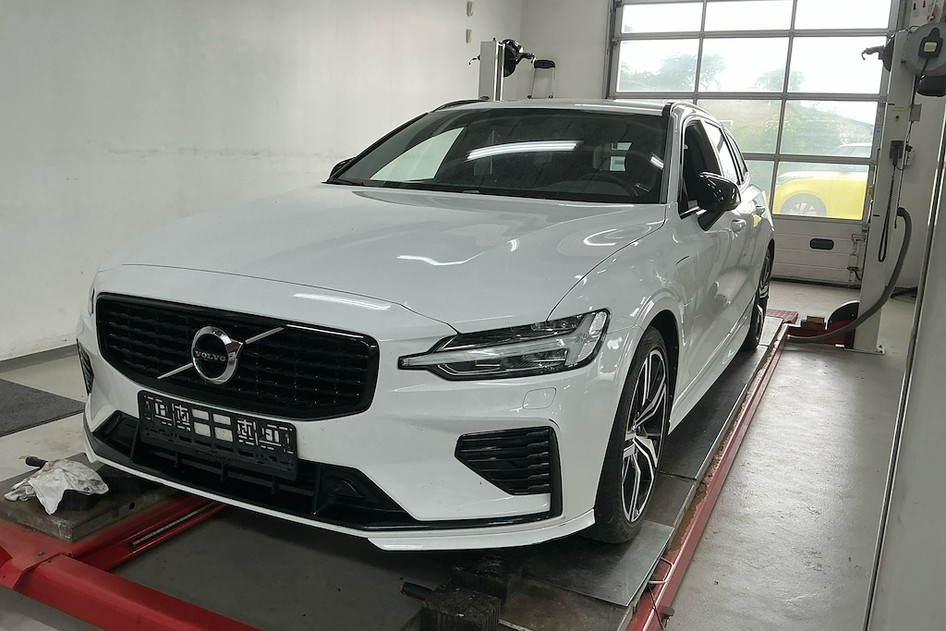Volvo V60, 2021, 257 kW, pistikhübriid (bensiin/elekter), automaat, nelikvedu