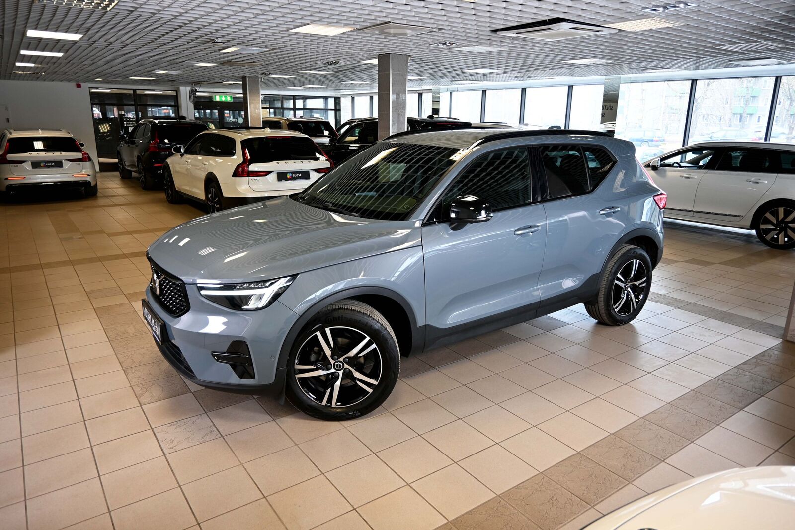 Volvo XC40 2023, kuva 6/18