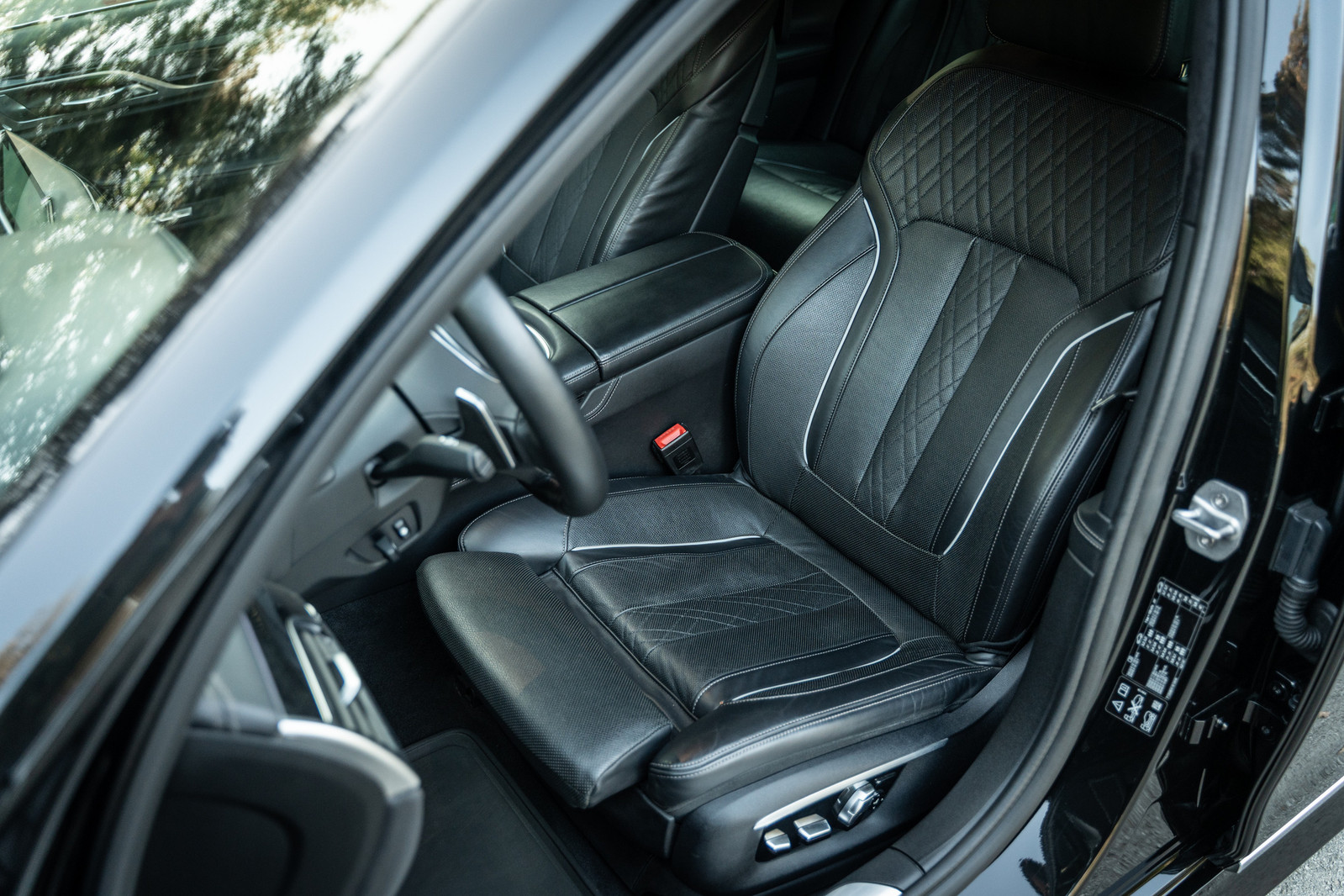 BMW 740 2016, kuva 7/10