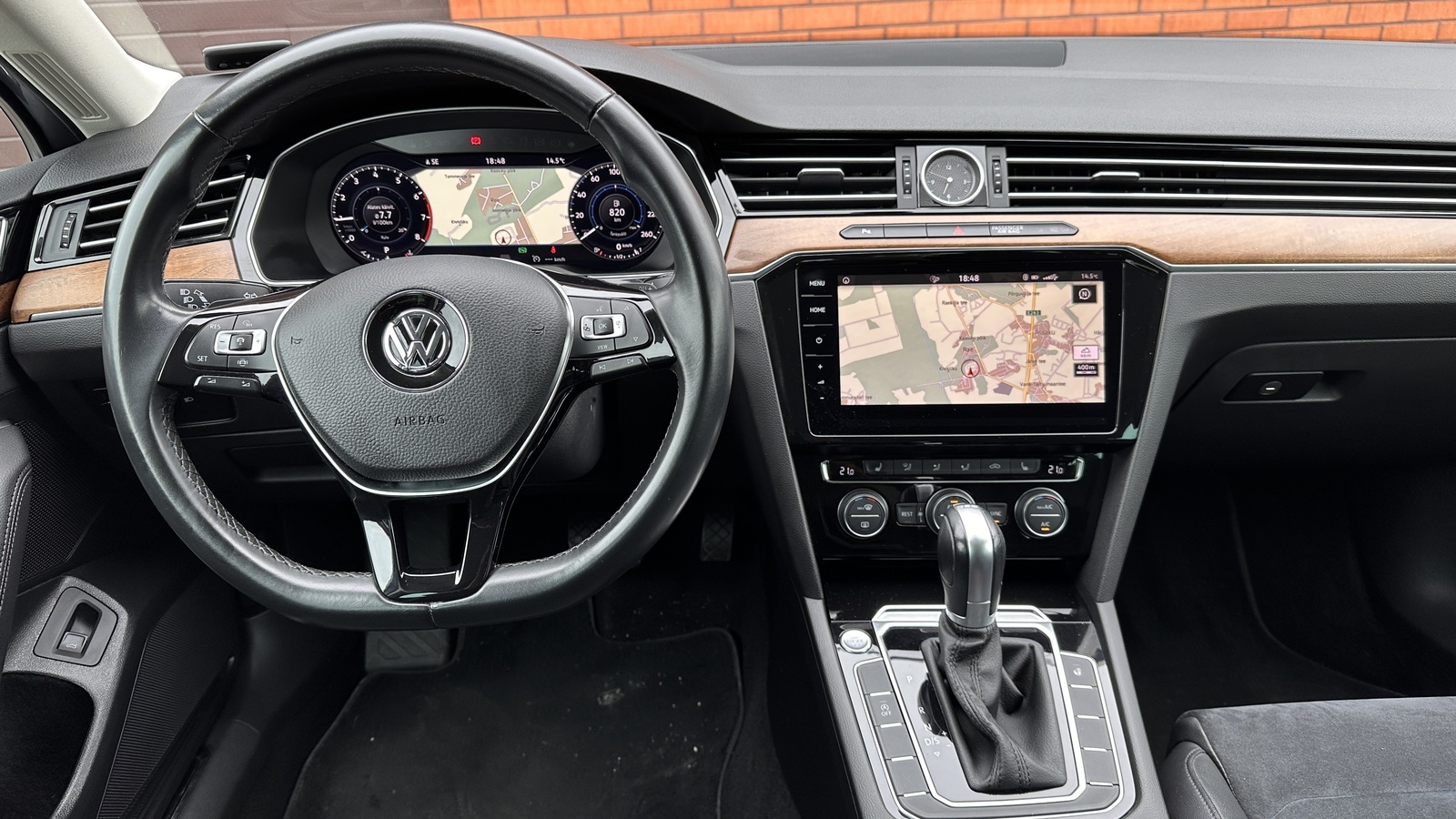 Volkswagen Passat 2019, photo 5/15