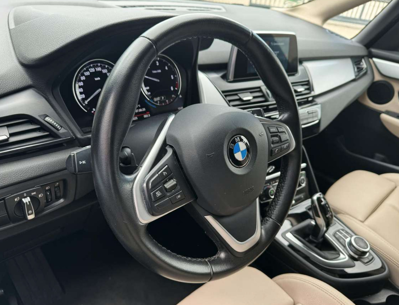 BMW 216 Active Tourer 2018, photo 7/7