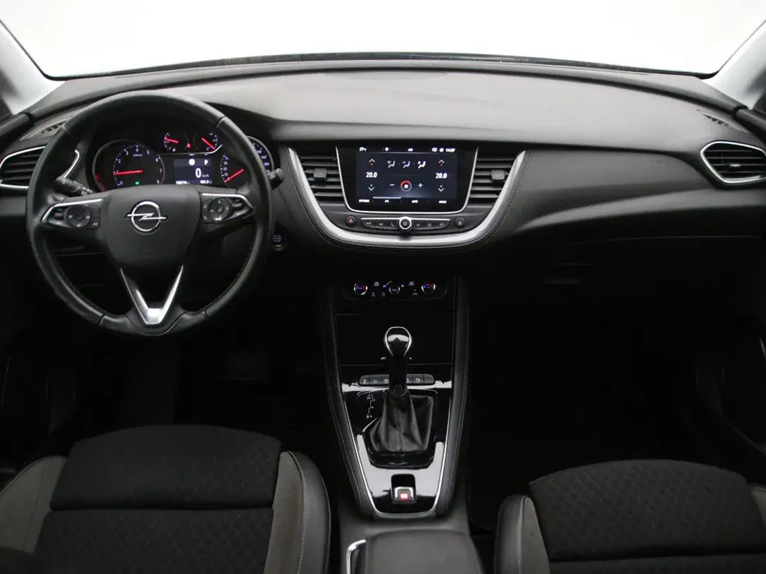 Opel Grandland X 2020, kuva 2/10
