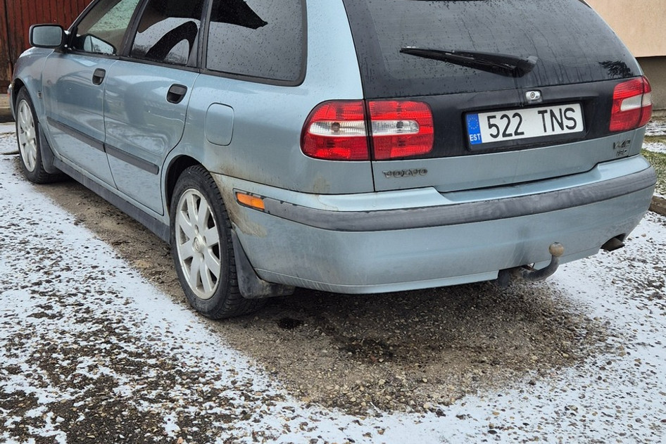 Volvo V40, 2003, 1.9, 85 kW, diesel, manual, front-wheel drive