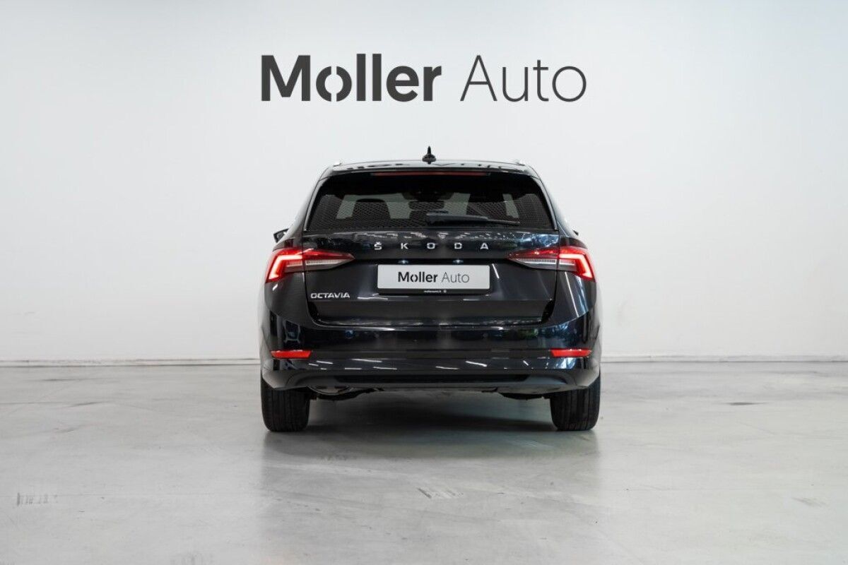 Škoda Octavia 2023, photo 6/21