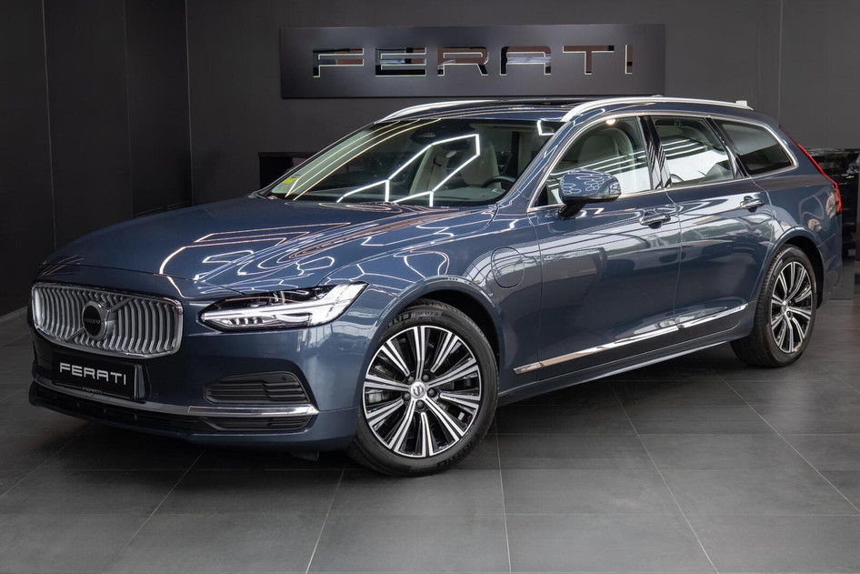 Volvo V90, 2021, 2.0, 251 kW, plug-in hybrid (petrol/electric), automatic, four-wheel drive