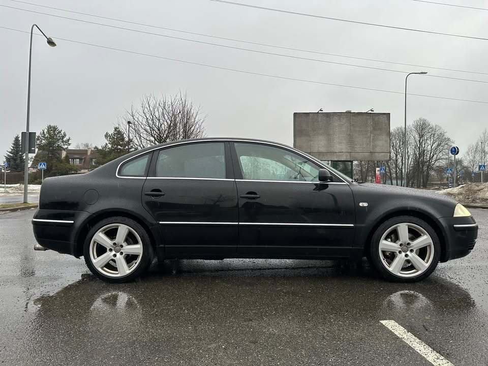 Volkswagen Passat 2002, photo 3/13