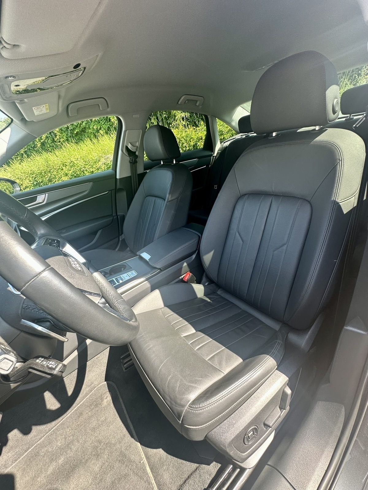 Audi A6 2022, photo 5/17