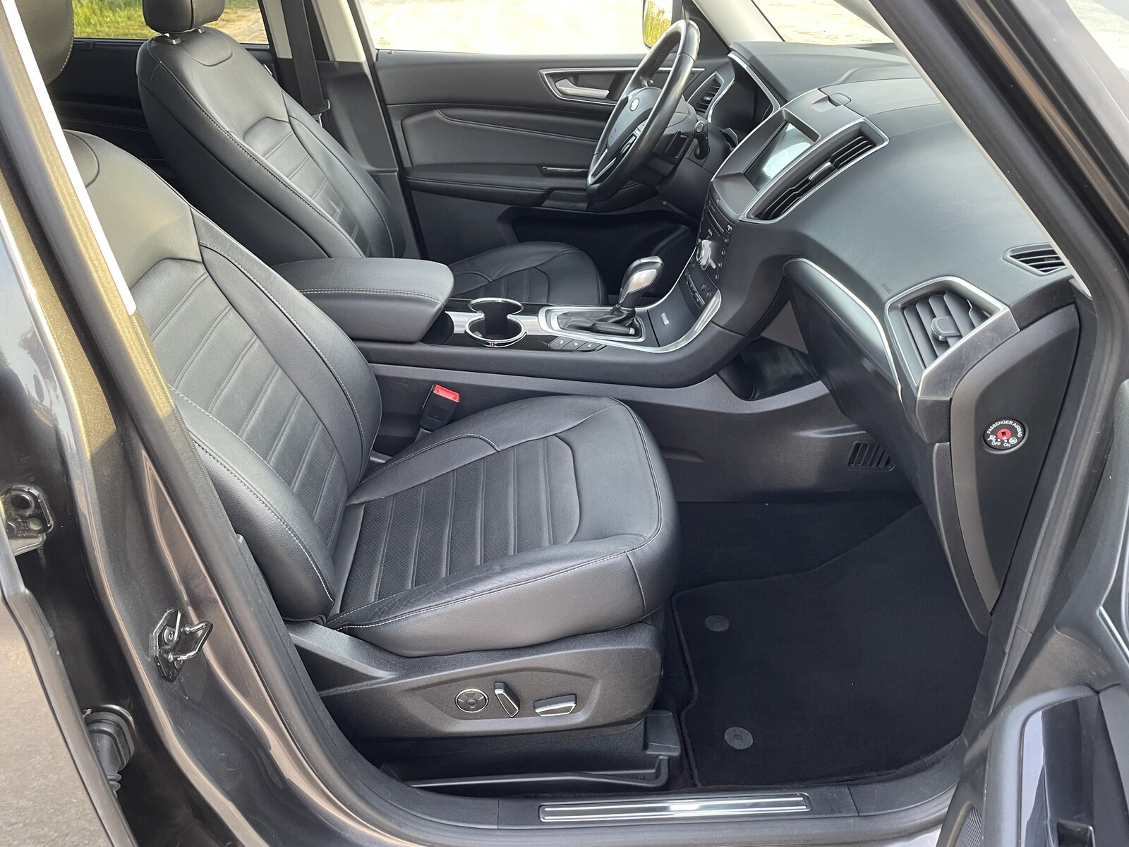 Ford Galaxy Titanium Ecoboost 2.0 177kW 2017, kuva 7/16