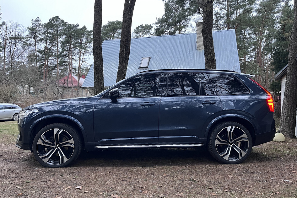 Volvo XC90, 2022, 2.0, 220 kW, hybrid (petrol/electric), automatic, four-wheel drive