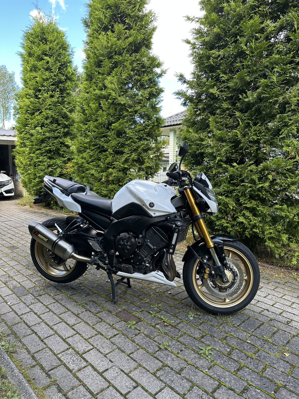 Yamaha FZ8 ABS 2011, photo 3/4