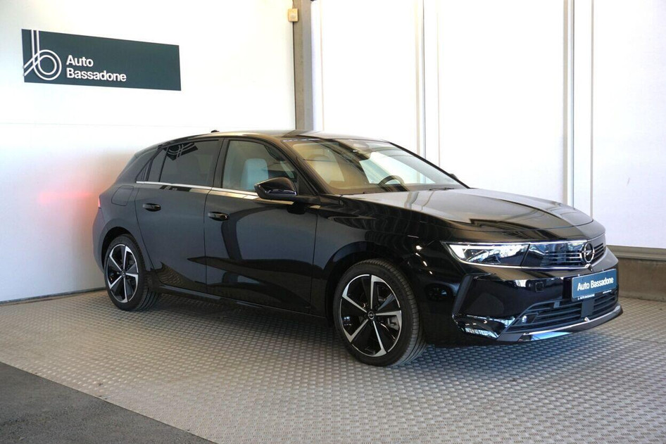 Opel Astra, 2022, 1.6, 110 kW, uzlādējams hibrīds (benzīns/elektrība), automātiskā, priekšējā piedziņa