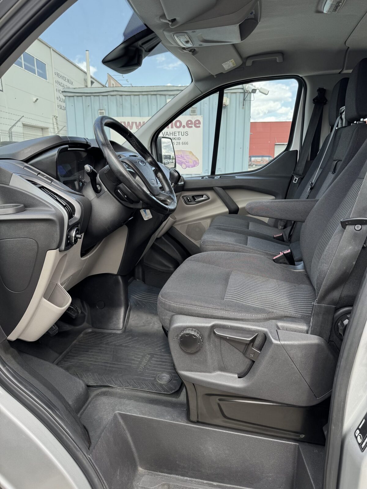 Ford Transit Custom 2017, kuva 4/13