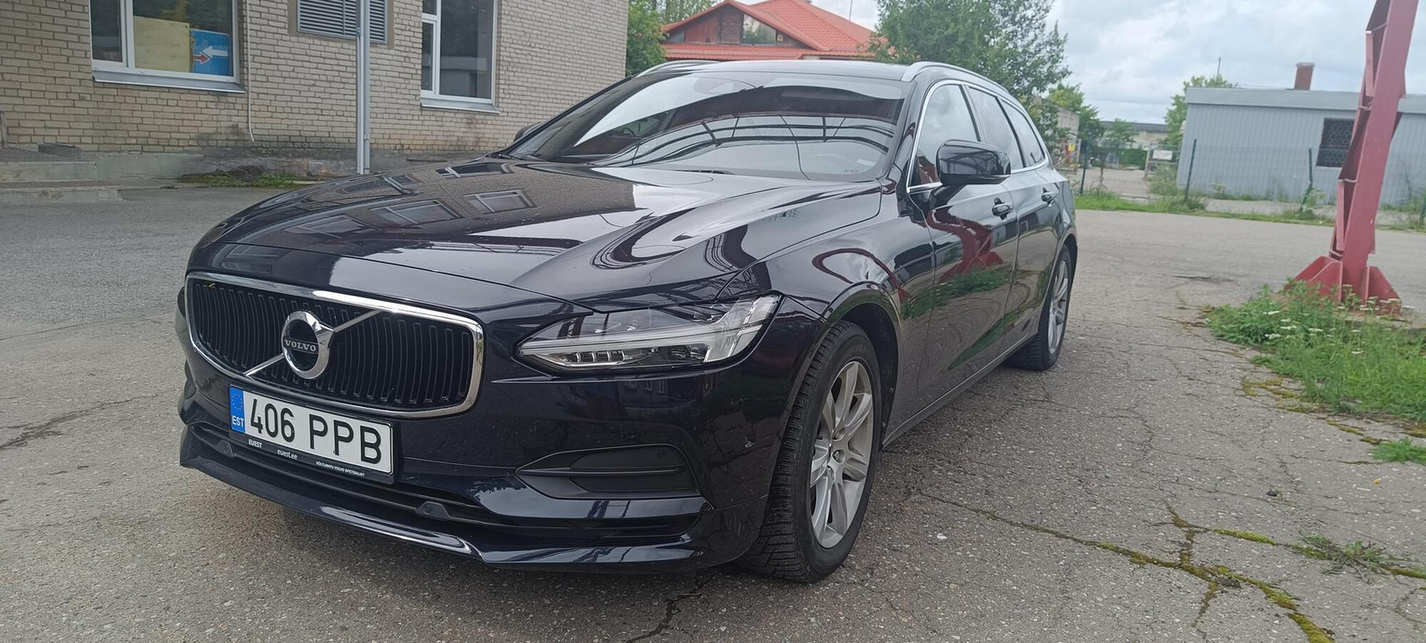 Volvo V90