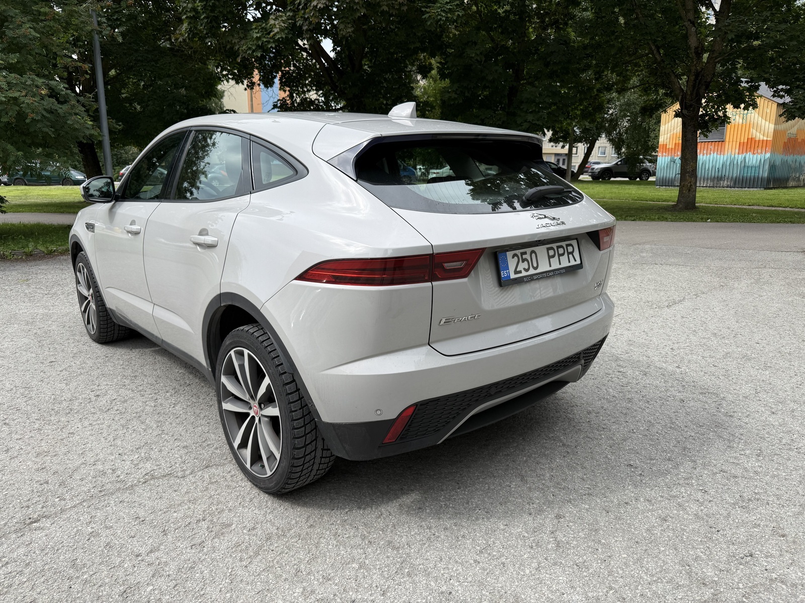Jaguar E-Pace 2018, photo 6/12