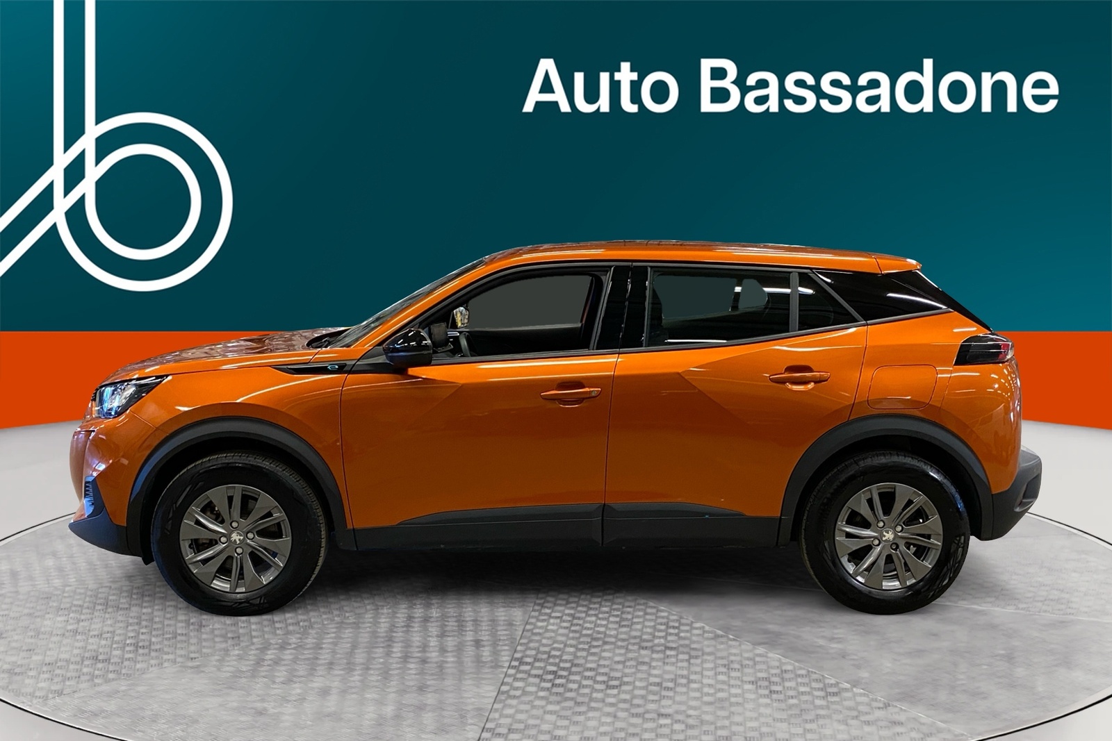Peugeot 2008 2023, photo 2/32