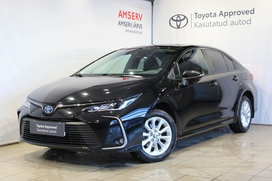 Toyota Corolla, 2022, 1.8, 72 kW, hybrid (petrol/electric), automatic, front-wheel drive