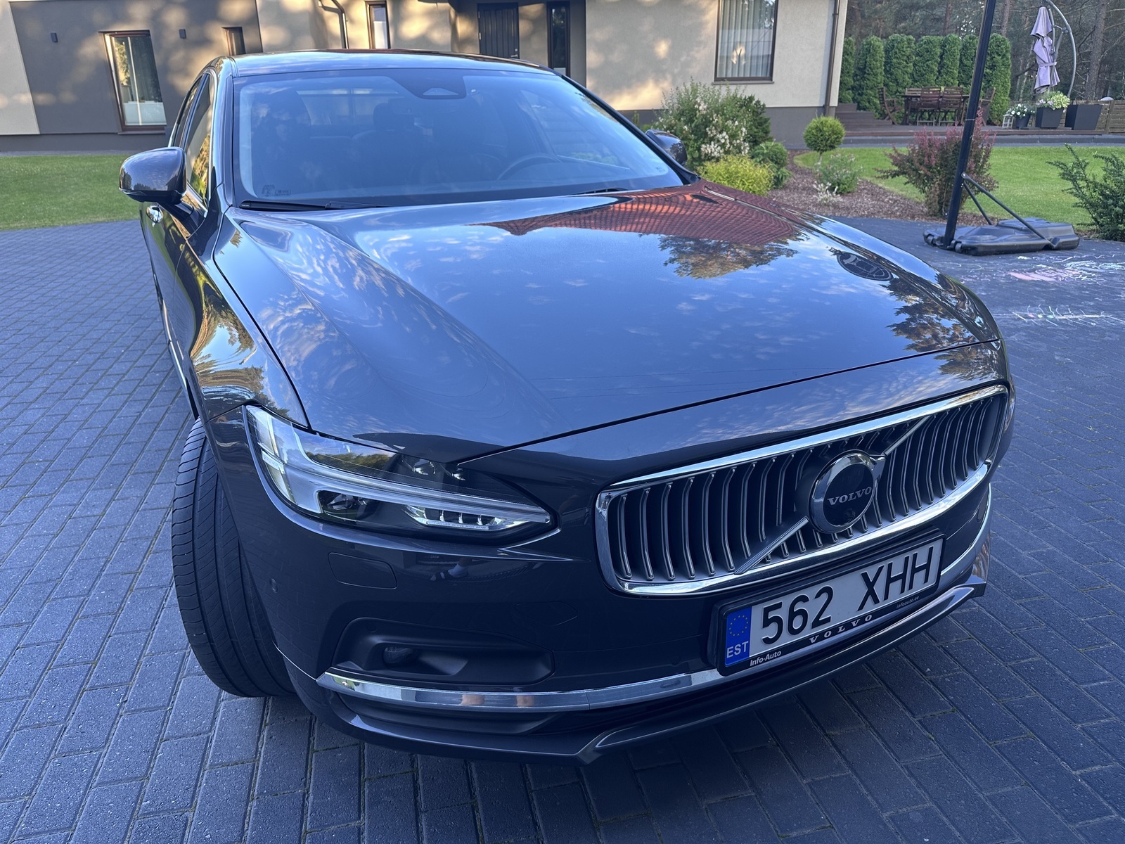 Volvo S90 2022, kuva 2/18