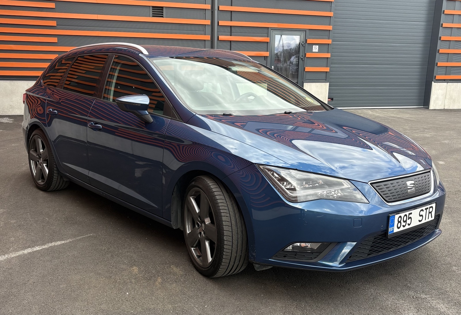 SEAT Leon 1.6 81kW 2014, photo 4/12