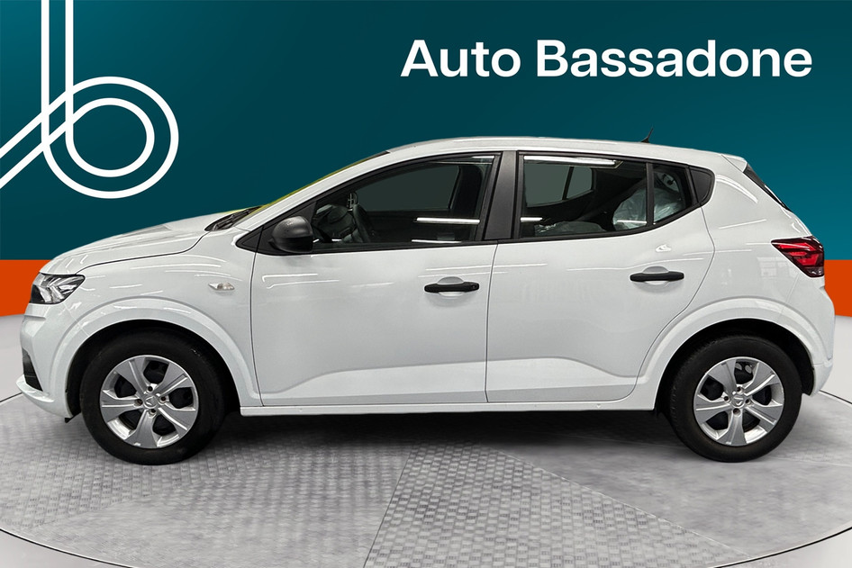 Dacia Sandero, 2022, 1.0, 67 kW, бензин, механическая, передний привод