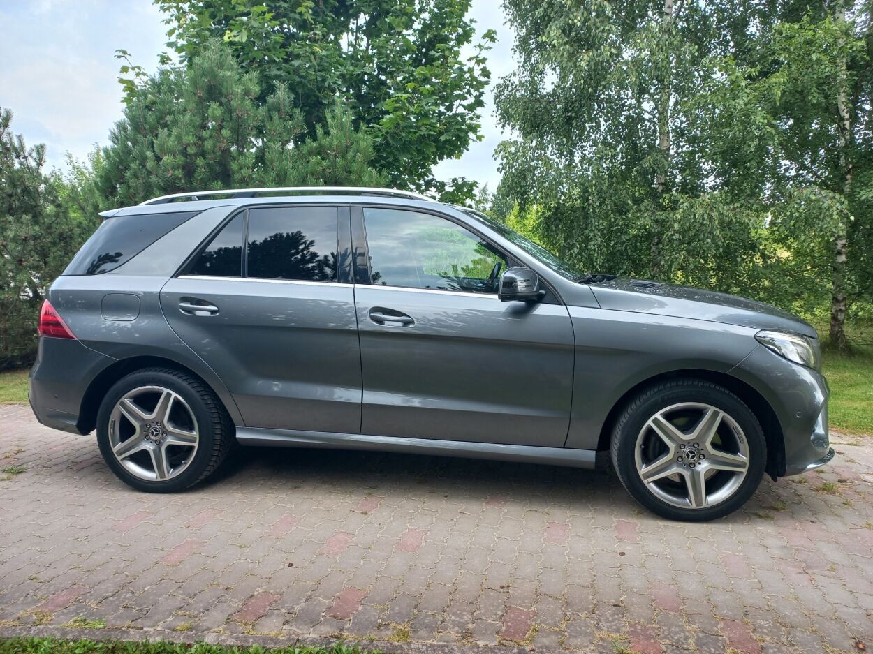 Mercedes-Benz GLE 350 2017, photo 4/10