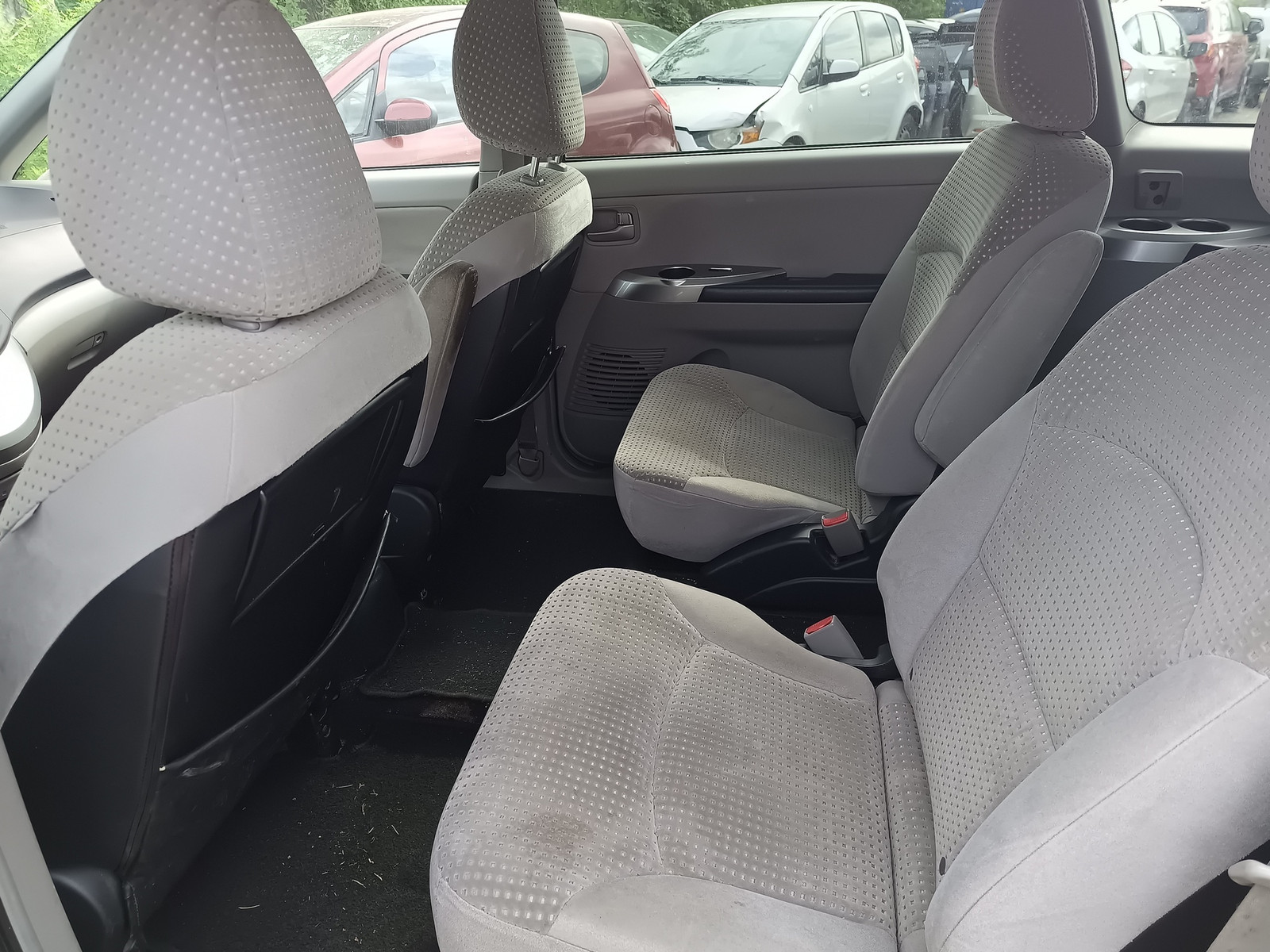 Mitsubishi Grandis 2005, photo 7/9