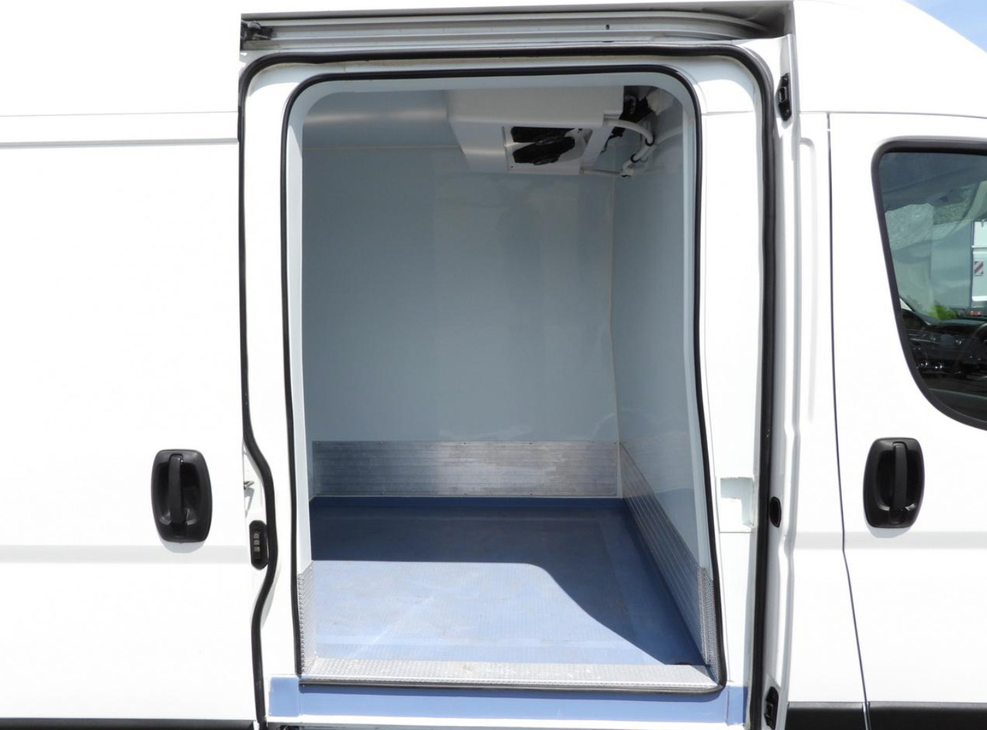 Peugeot Boxer 2018, kuva 7/11