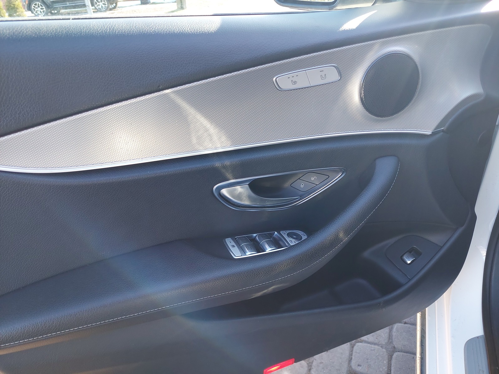 Mercedes-Benz E 220 2017, photo 5/8