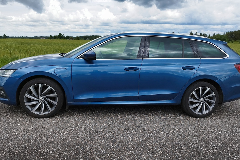 Škoda Octavia, 2021, 1.4, 110 kW, plug-in hybrid (petrol/electric), automatic, front-wheel drive